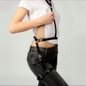 Elf Zhou London Leather Body Harness S/M